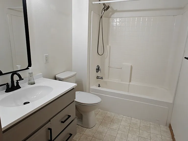2853 Coral Ct #202 — Photo 8