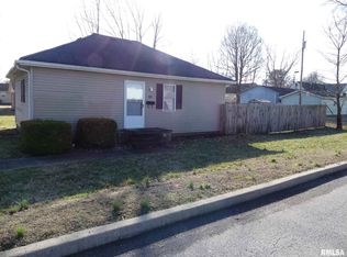 801 S 9th St, Herrin, IL 62948