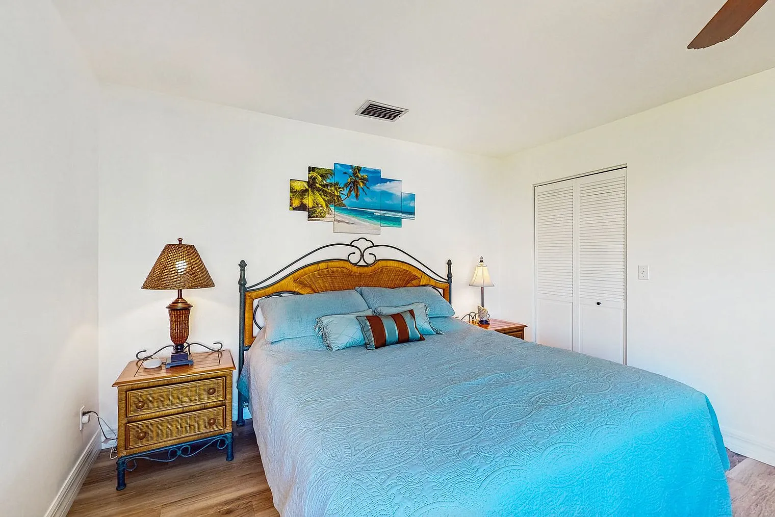 3 bed, 2.0 bath, 1442 sqft, $6,840 — Photo 4