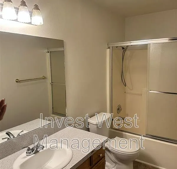 15116 NE 80th St — Photo 7