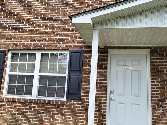 2nd image of 786 Vista St #786