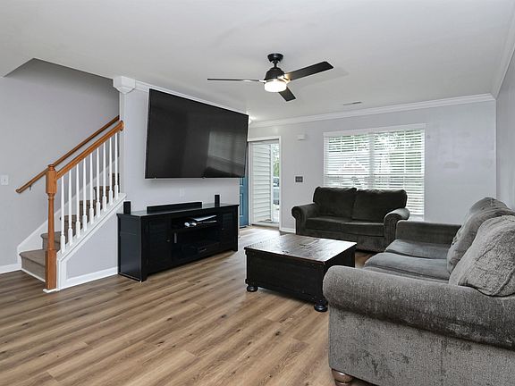 2nd image of 261 Keystone Dr