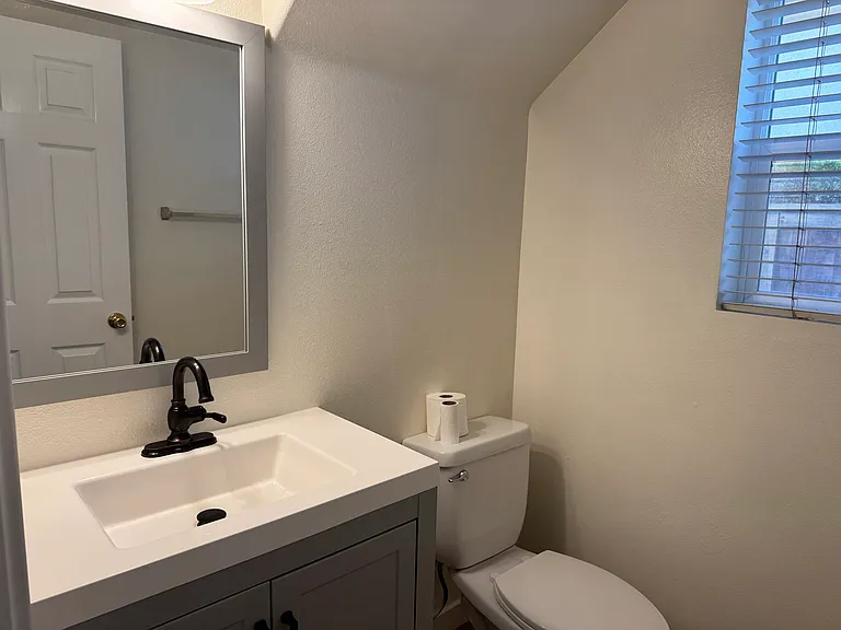 142 Cherrybrook Ln — Photo 14