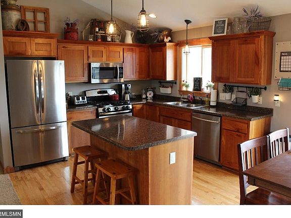 5th image of 828 Dundee Ave