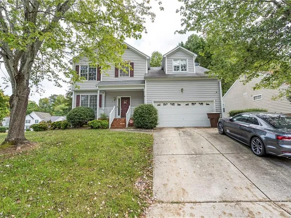 1 Top Ridge Ct, Greensboro, NC 27407