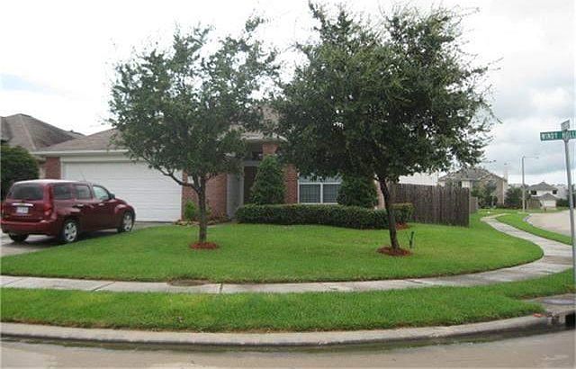1st image of 2904 Windy Hollow Ln