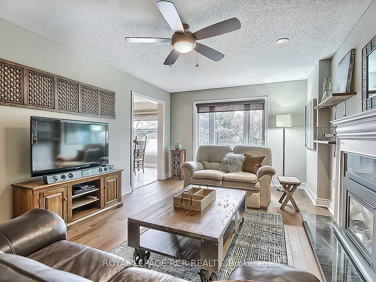 617 Brooker Rdg — Photo 14