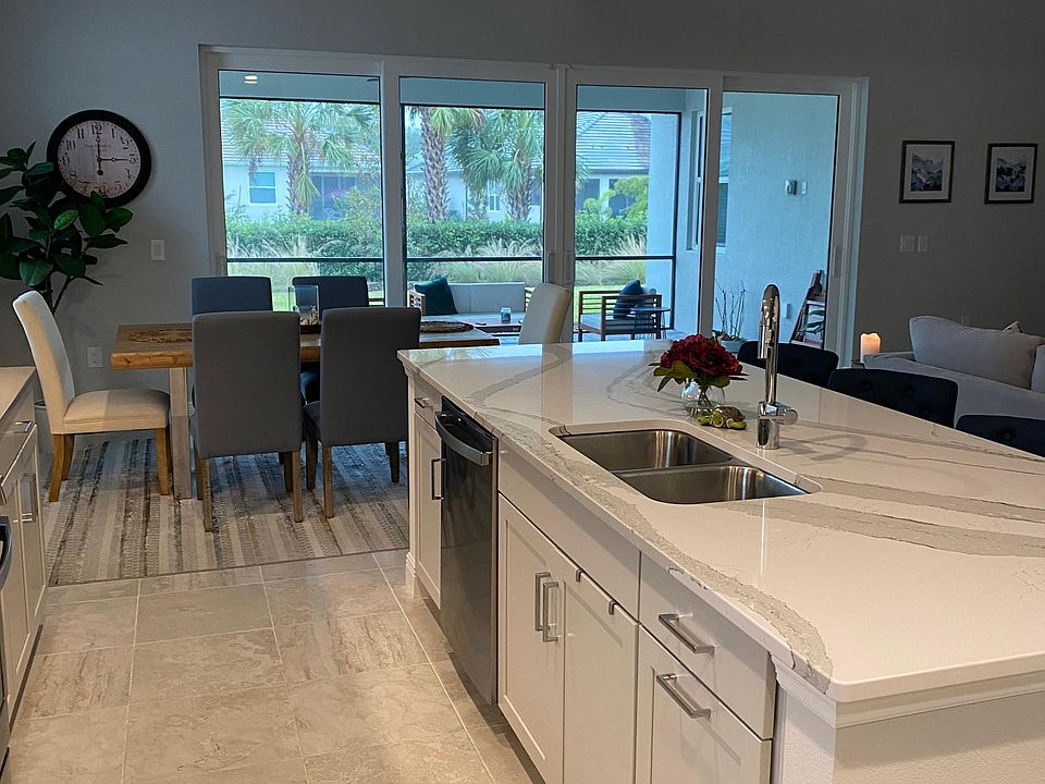1st image of 8105 Sandstar Way