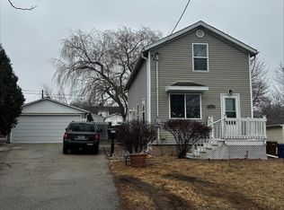 812 1st St, Menasha, WI