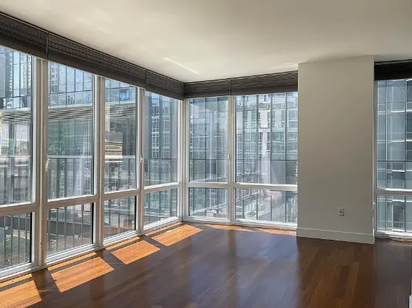 10 W End Ave, New York, NY