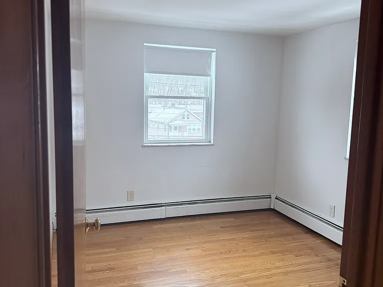 1122 Main St #D — Photo 2