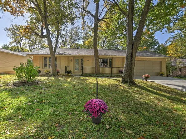 665 S Antler Dr, Mt Zion, IL 62549