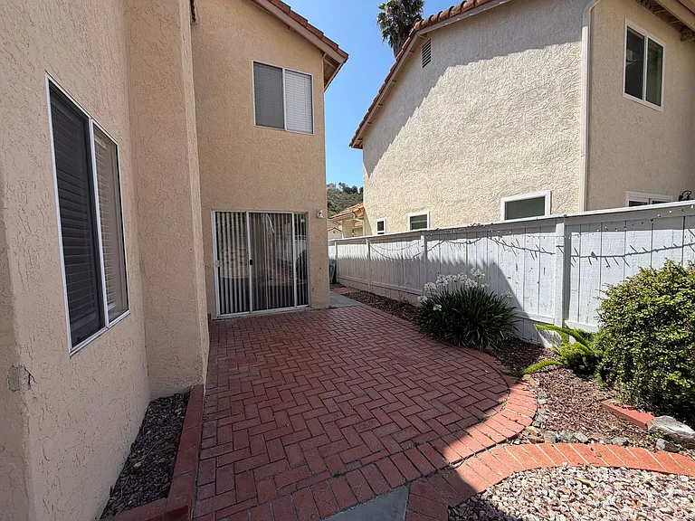 11095 Avenida De Los Lobos — Photo 17