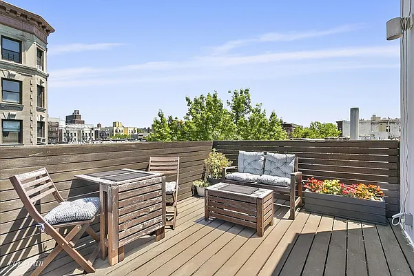 Rented by Corcoran | media 18