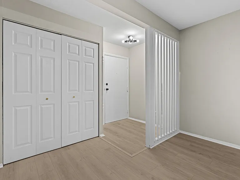 211 Crocker Dr #1-B — Photo 8