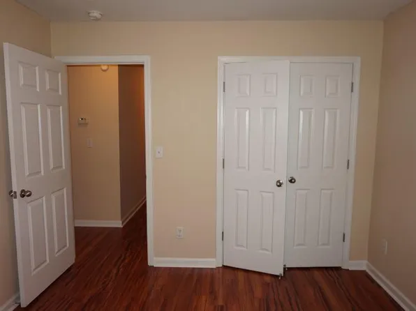 1368 Island Town Dr, Memphis, TN 38103