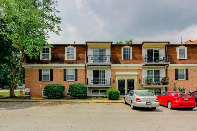 1st image of 102 Algiers Ct #22