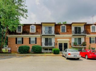 102 Algiers Ct #22, Louisville, KY 40218