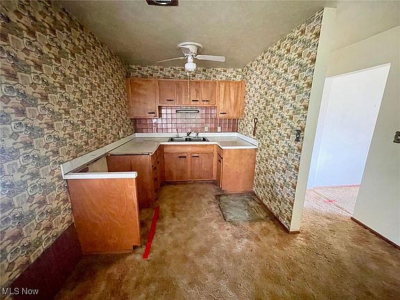 5th image of 3006 Denwood Ave
