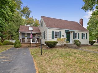 16 Pierce Rd, Rockland, MA 02370