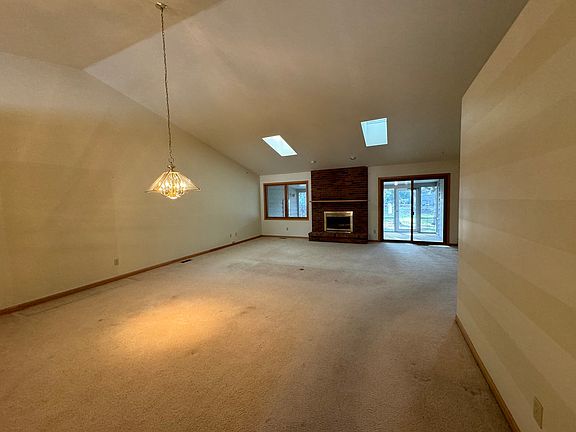 5th image of 3114 Fairway Oaks Dr #25