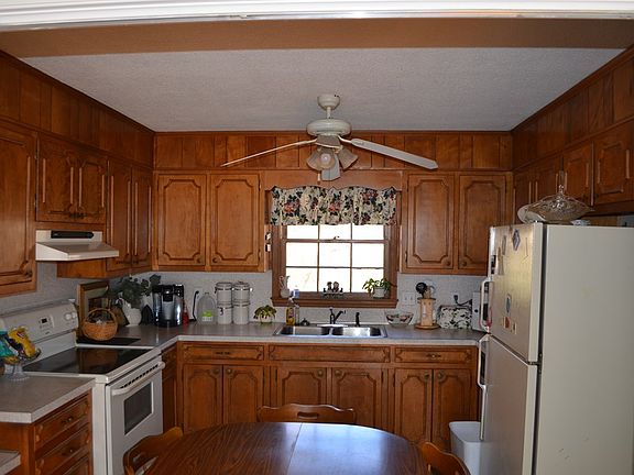 5th image of 521 Brightwell Dr