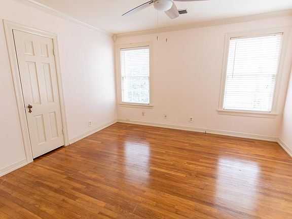 3rd image of 3305 S University Dr