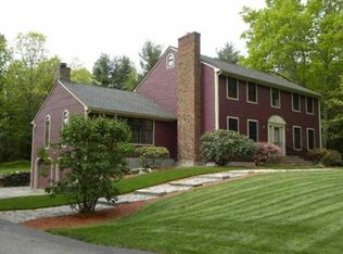 6 E Applewood Dr, Charlton, MA 01507