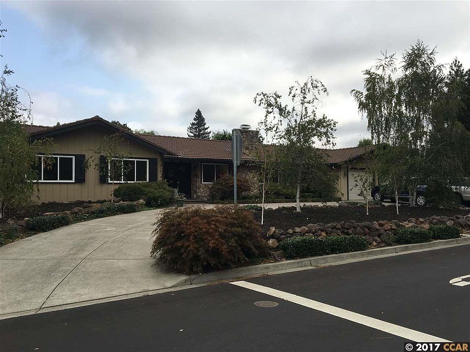 2nd image of 370 Princeton Ln