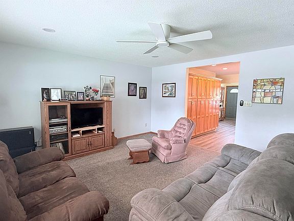 5th image of 2606 SW 9th St