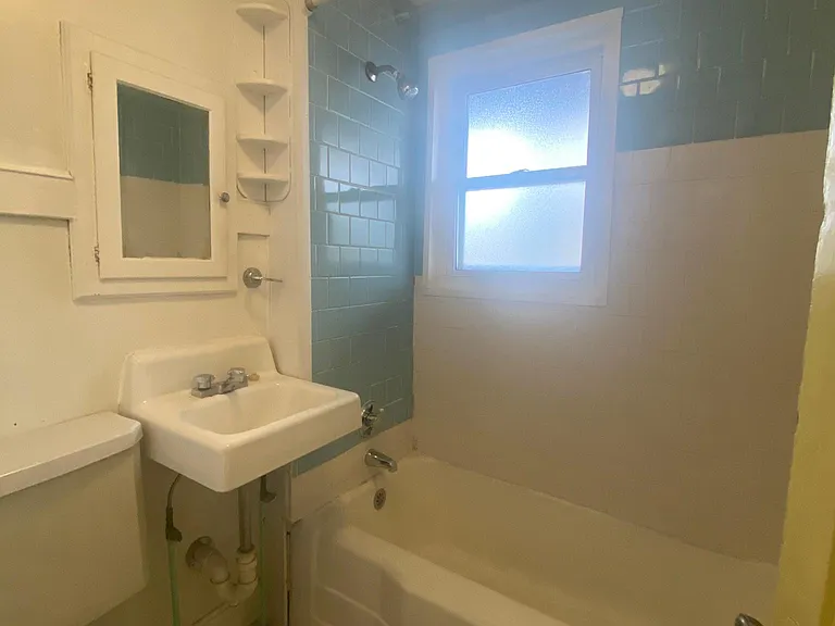 414 Putnam Ave #1 — Photo 6