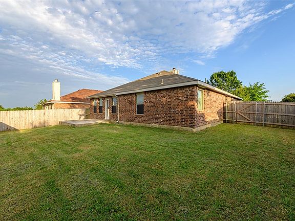4th image of 1532 Morin Dr