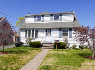 8-23 Oak St #1X, Fair Lawn, NJ 07410