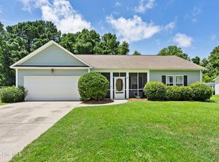 112 S Stone Dr, Sneads Ferry, NC 28460
