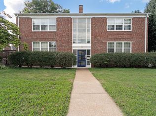 8132 Roxburgh Dr #2, Saint Louis, MO 63105