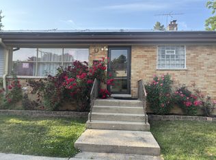 8700 Central Ave, Morton Grove, IL 60053