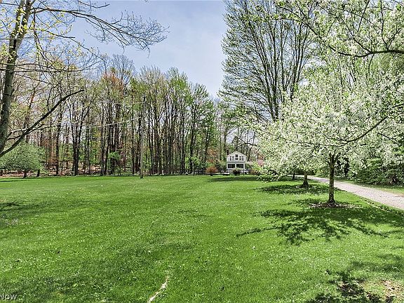 2nd image of 15879 Hemlock Rd