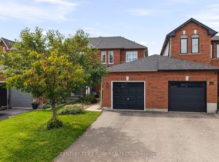 22 Ridwell St, Barrie, ON L4N0X2
