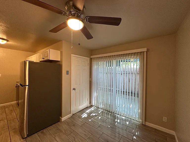 10273 Mills Station Rd #2 — Photo 8