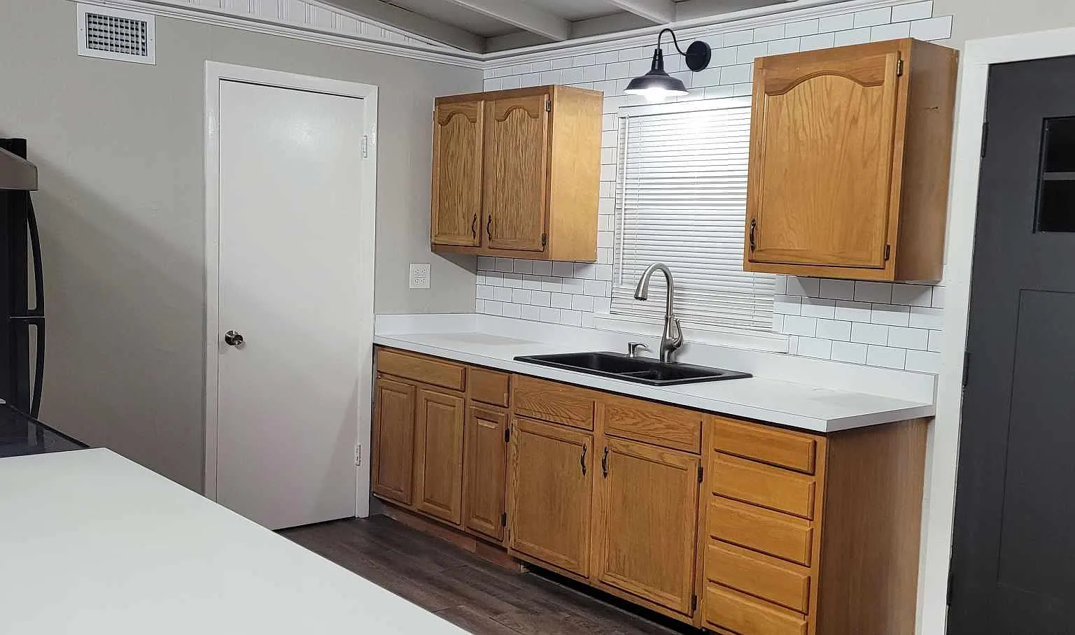 3 bed, 1389 sqft, $1,650 — Photo 2