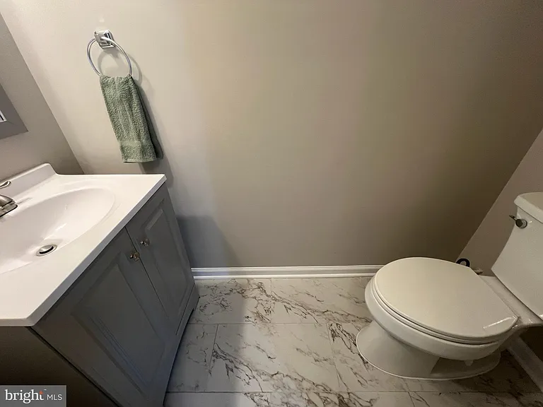 18023 Calabar Dr — Photo 25