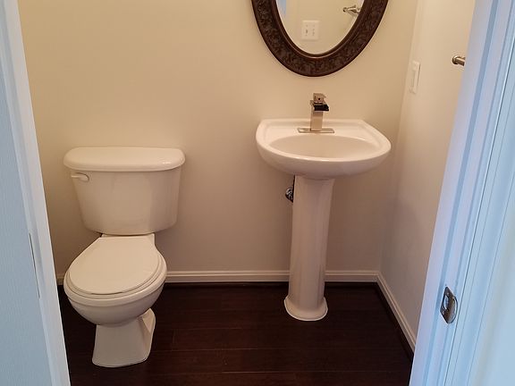 5th image of 14 Quarterpole Ct