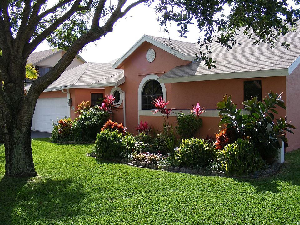 1st image of 5843 SW 89th Ter