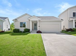 4421 E 44th St, Des Moines, IA 50317