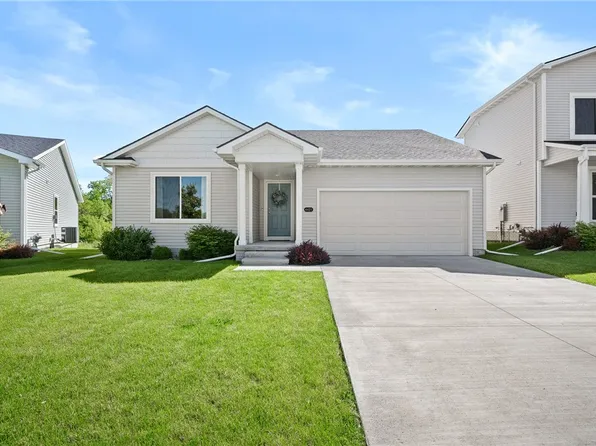 4421 E 44th St, Des Moines, IA 50317