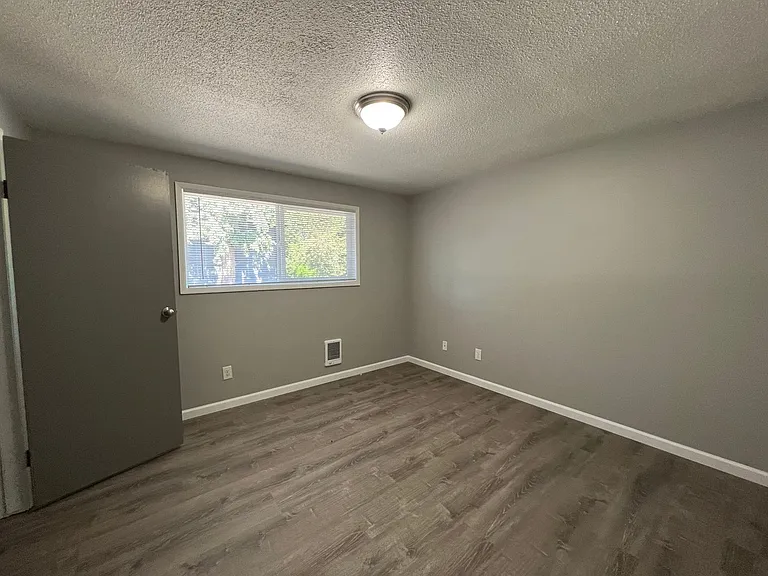 621 NE 162nd Ave #1-22 — Photo 6