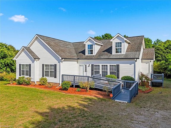 5th image of 2070 Grooms Rd