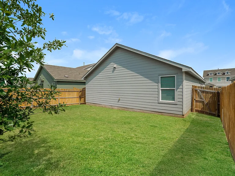 4522 Emma Way — Photo 14