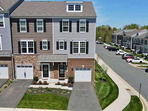 2nd image of 15268 Cartersville Ct