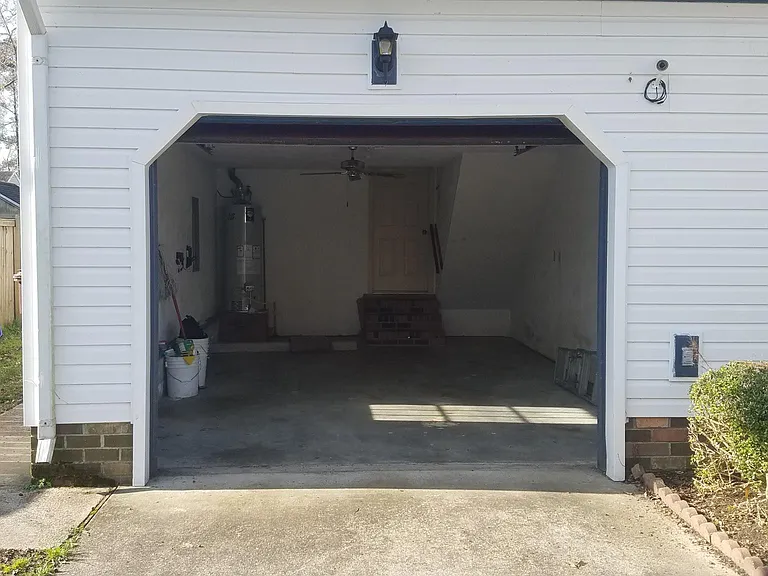 4105 Sorrento Dr — Photo 4